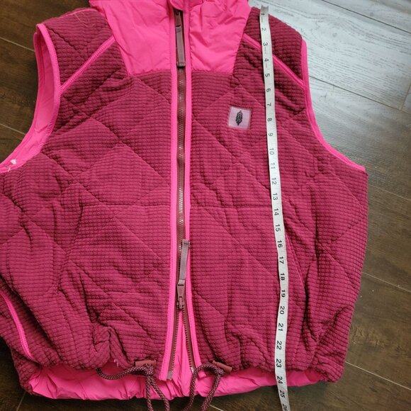 Free People Recreational Reversible Vest Women L All Season Outdoors Athleisure - Picture 8 of 8
